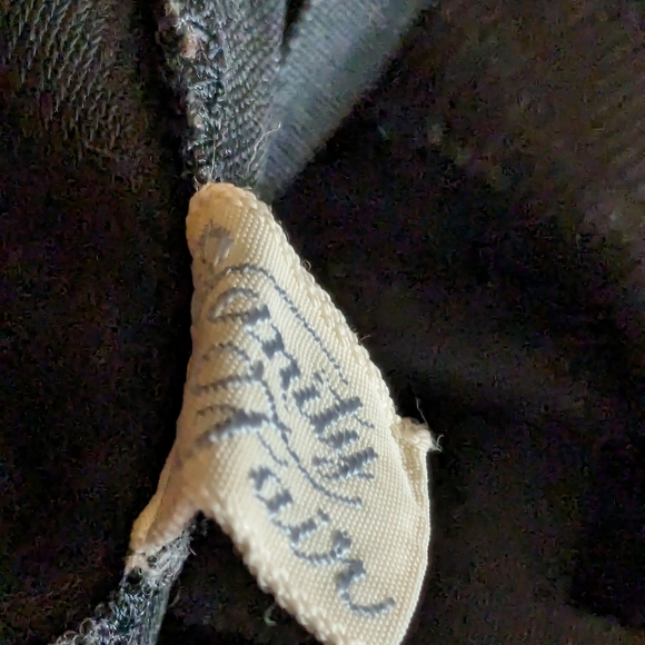 Sold In Cross Post Vintage Vanity Fair Black Slip Satin Never Worn 1970s - Picture 6 of 9